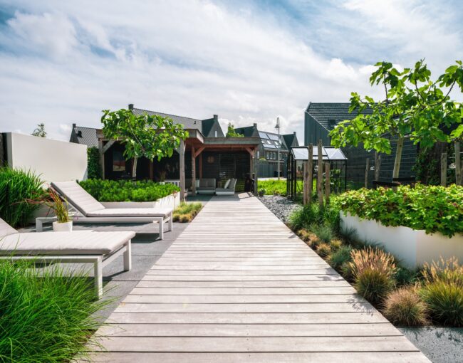 Landscaping with Villa Garden