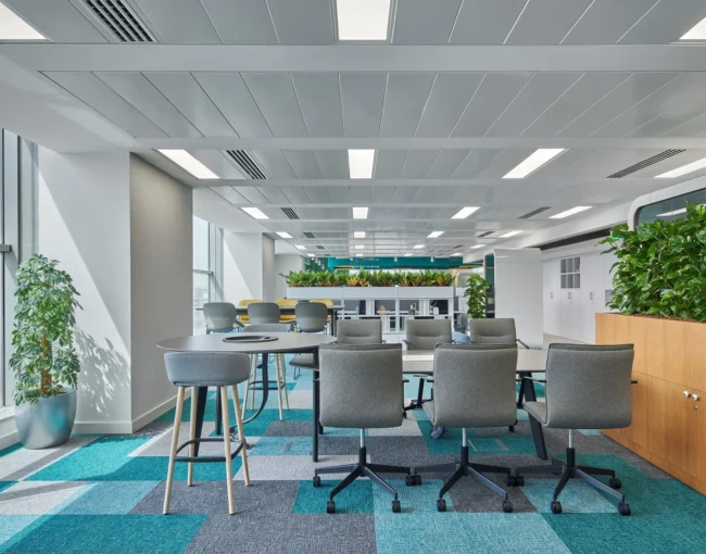 Work with a Top Fitout