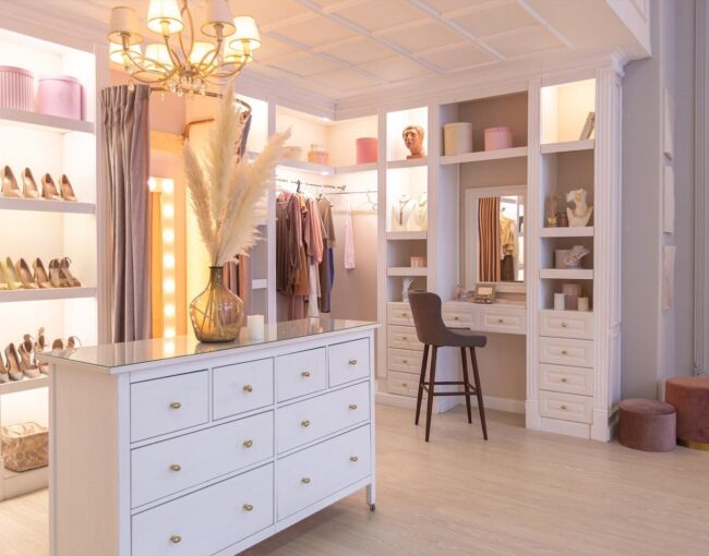 Premium Dressing Room UAE