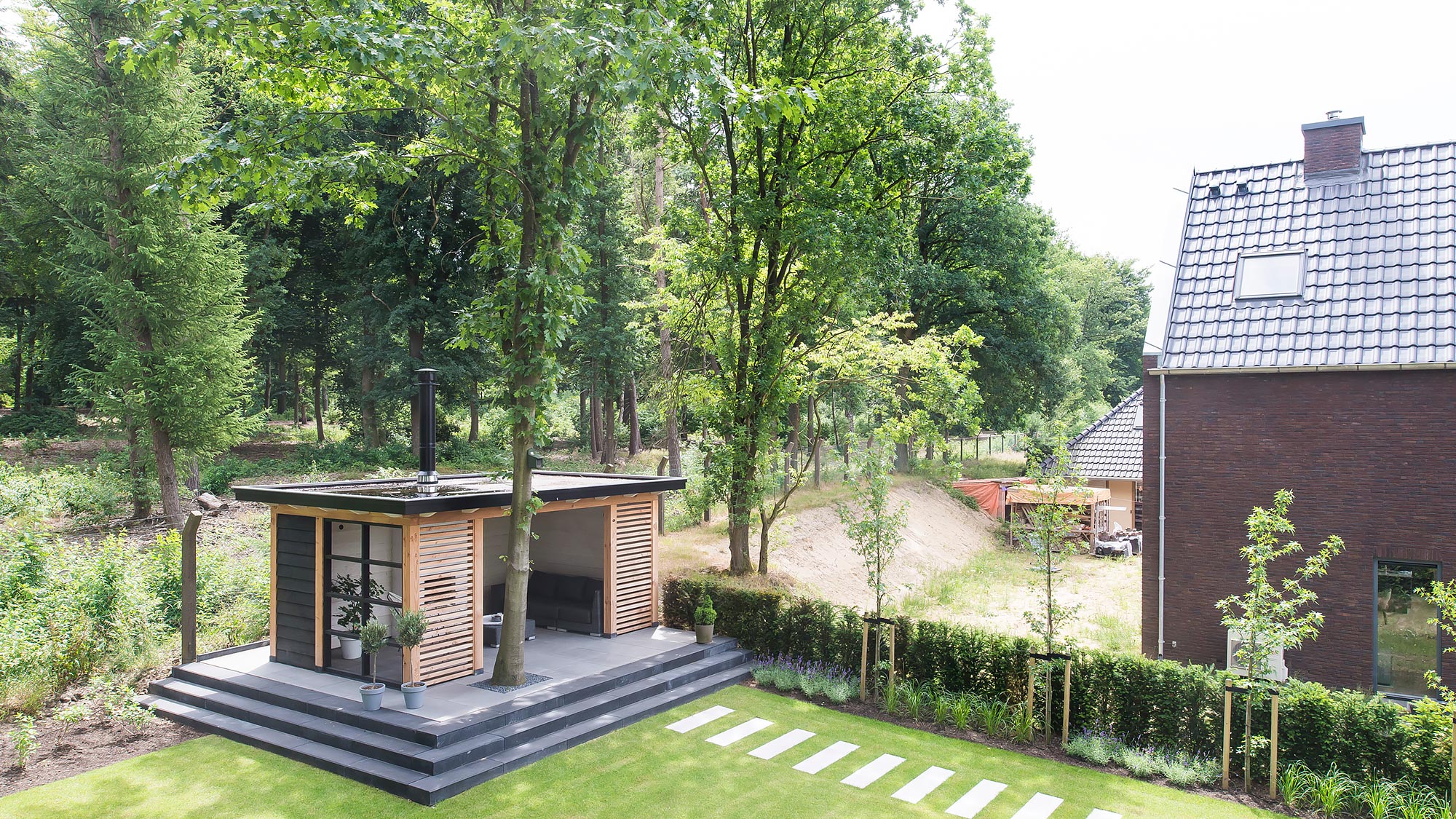 Custom Villa Garden Design